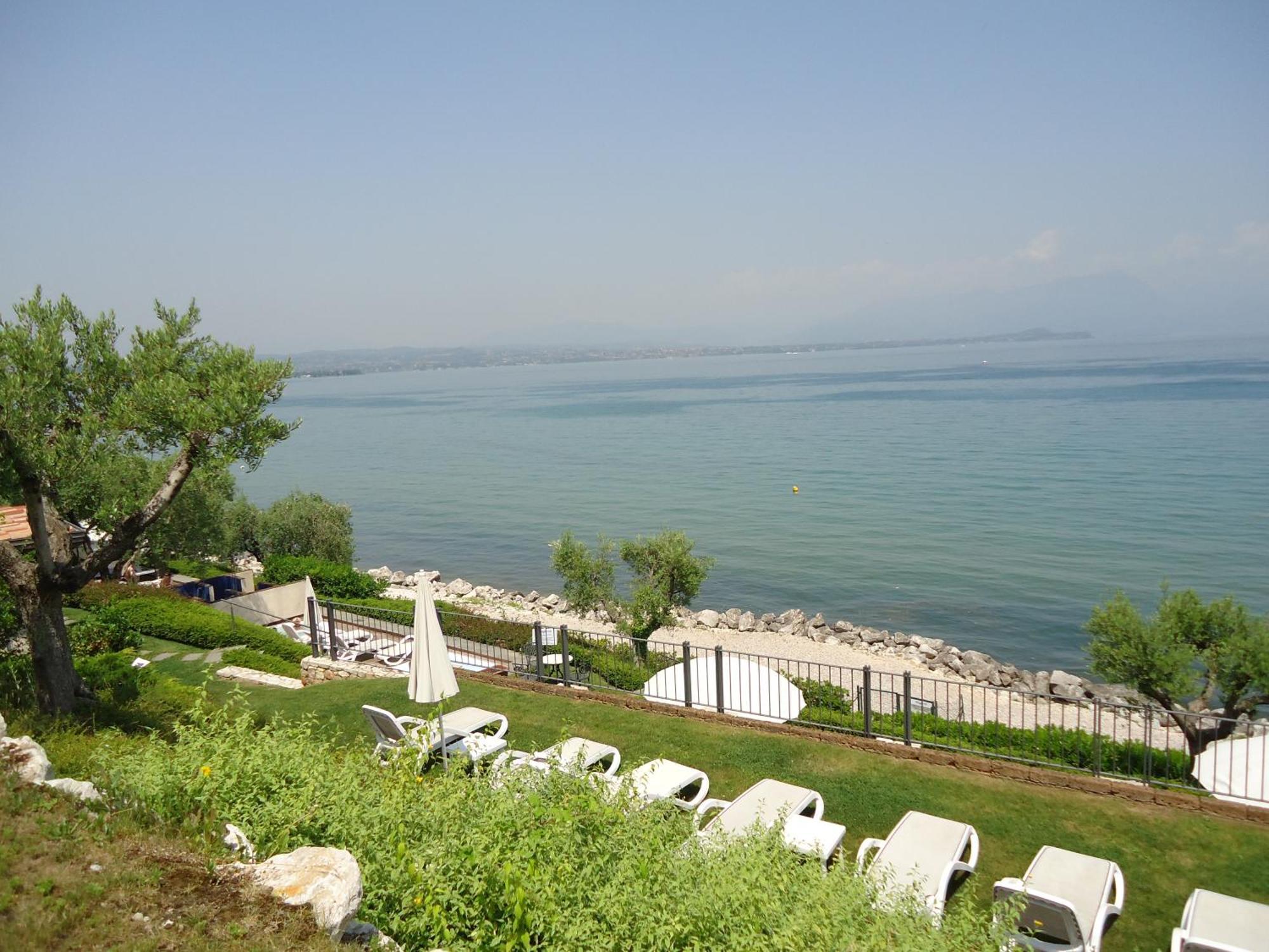 Hotel Acquaviva Del Garda Desenzano del Garda Exterior foto